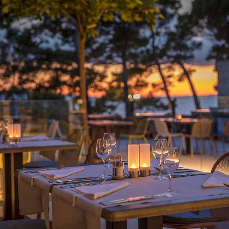 Bluesun Hotel Soline Brela Bagian luar foto