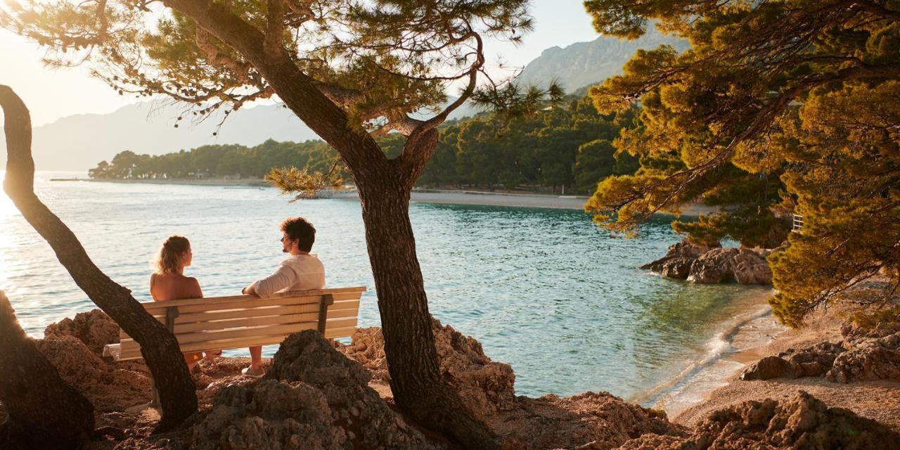 Bluesun Hotel Soline Brela Bagian luar foto