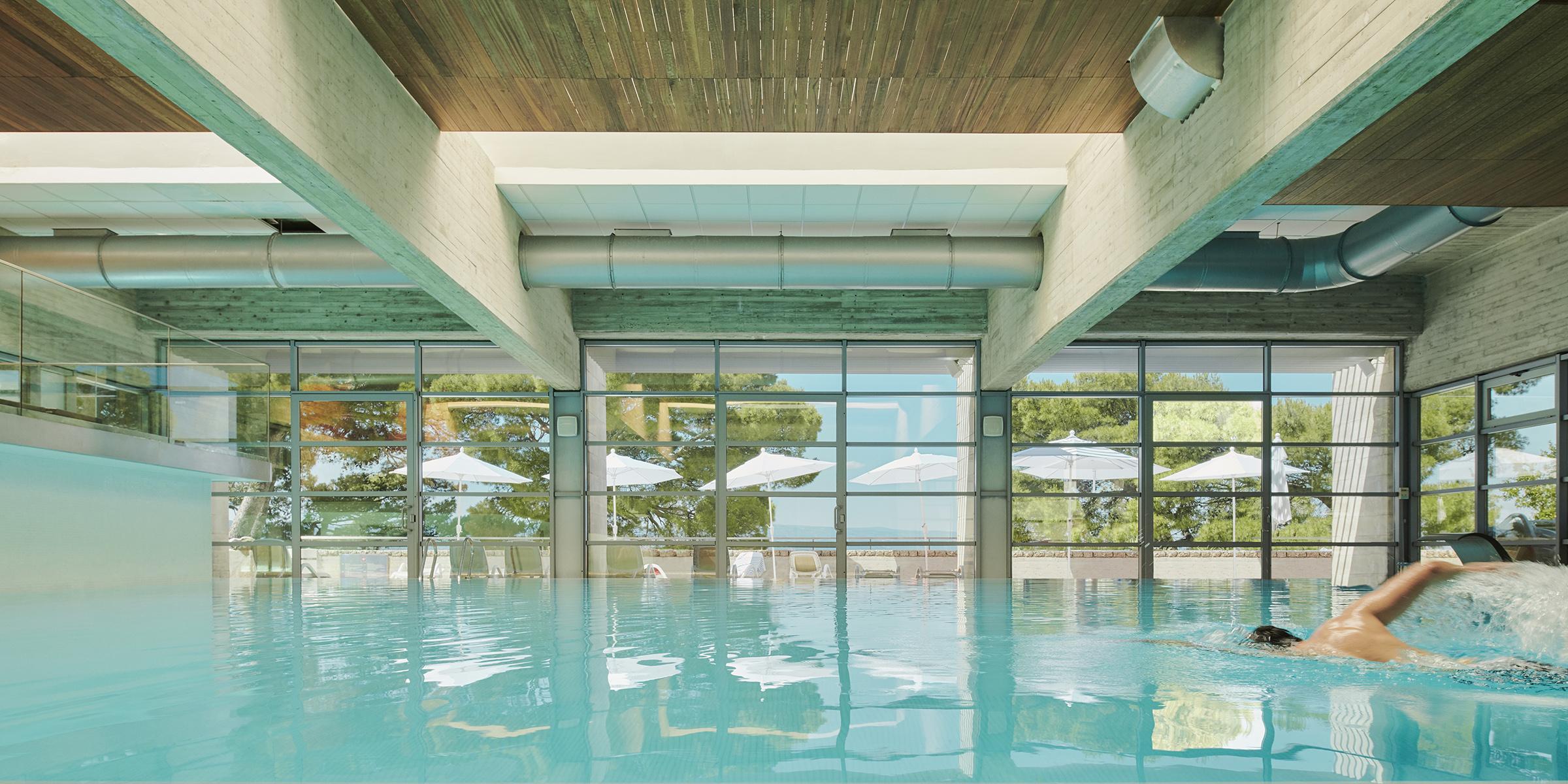 Bluesun Hotel Soline Brela Bagian luar foto
