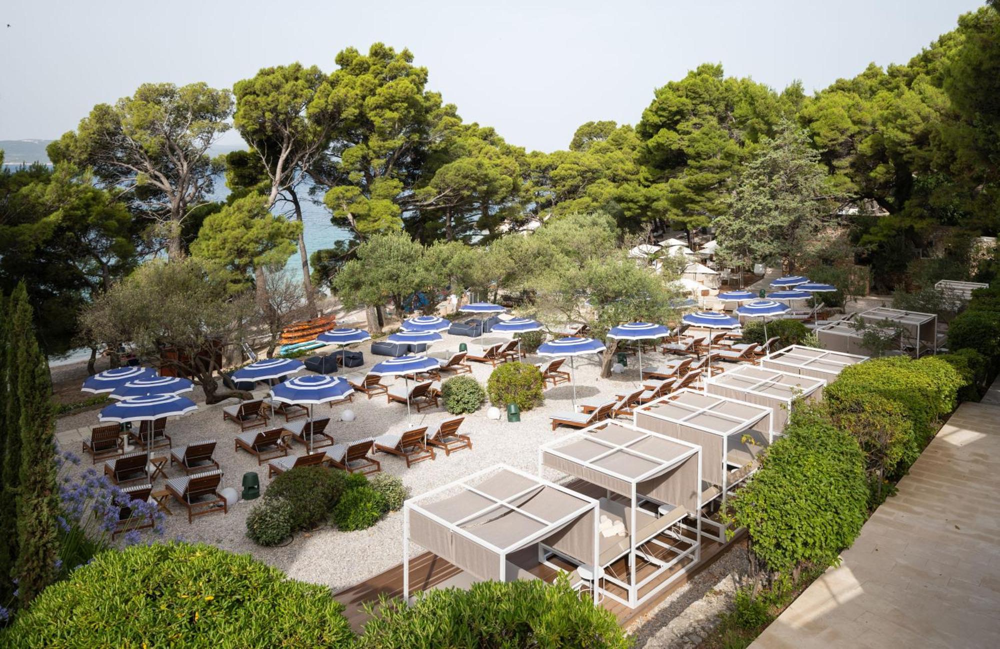 Bluesun Hotel Soline Brela Bagian luar foto