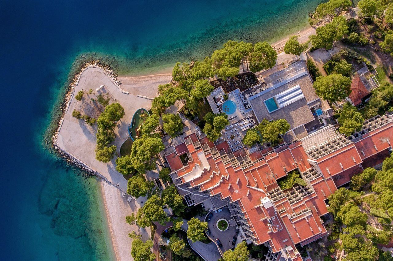 Bluesun Hotel Soline Brela Bagian luar foto